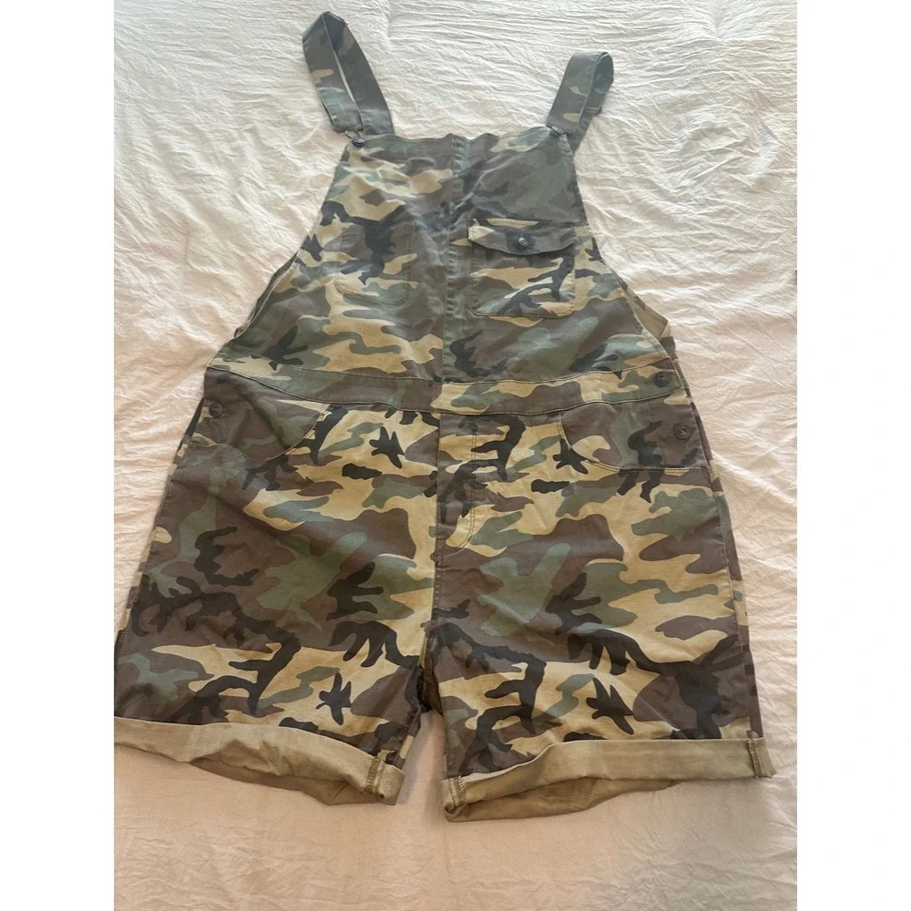 ASOS unisex Camo Print Short Dungarees Overalls Green Camouflage W38 XXL